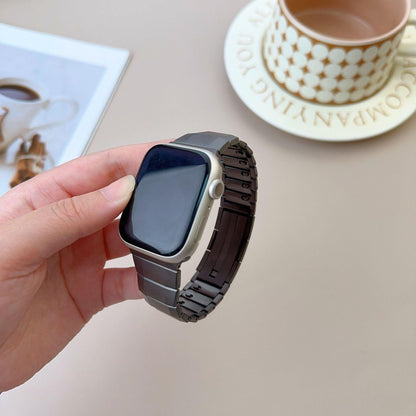 iBandGear Curved Stainless Steel Quick Release Band for Apple Watch - detail 6
