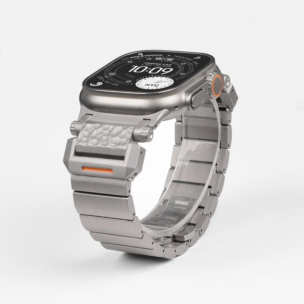 iBandGear Hammered Titanium Band for Apple Watch with Stainless Steel End Links - detail 4