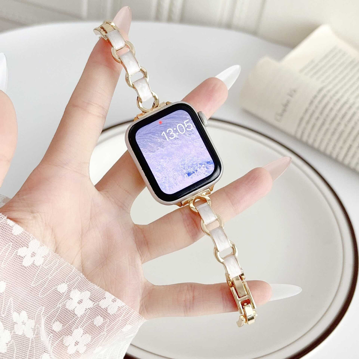iBandGear Luxe Chain Link band - gold white