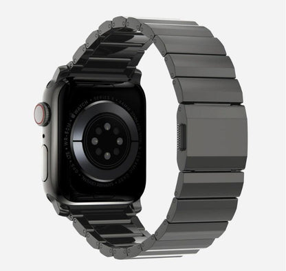 iBandGear Titanium Linear-Link Band for Apple Watch - detail 4